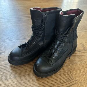 Men’s Danner Gortex Boots